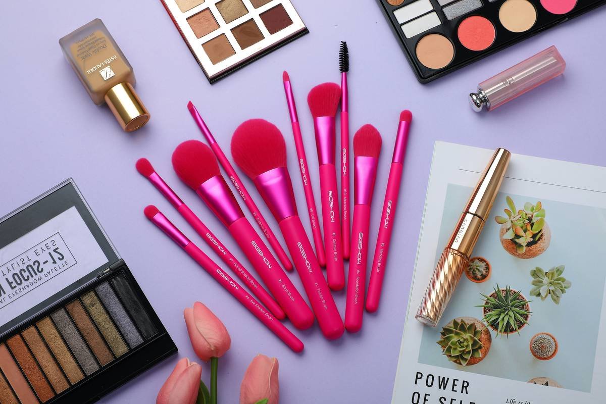 Why Your Essential Makeup Kit Deserves a Better Home